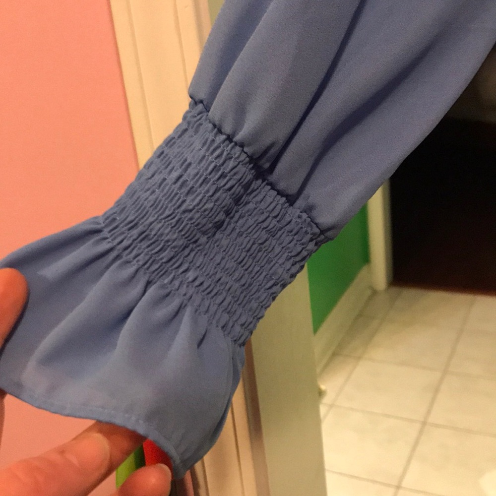Back button down blouse - Picture 2 of 3